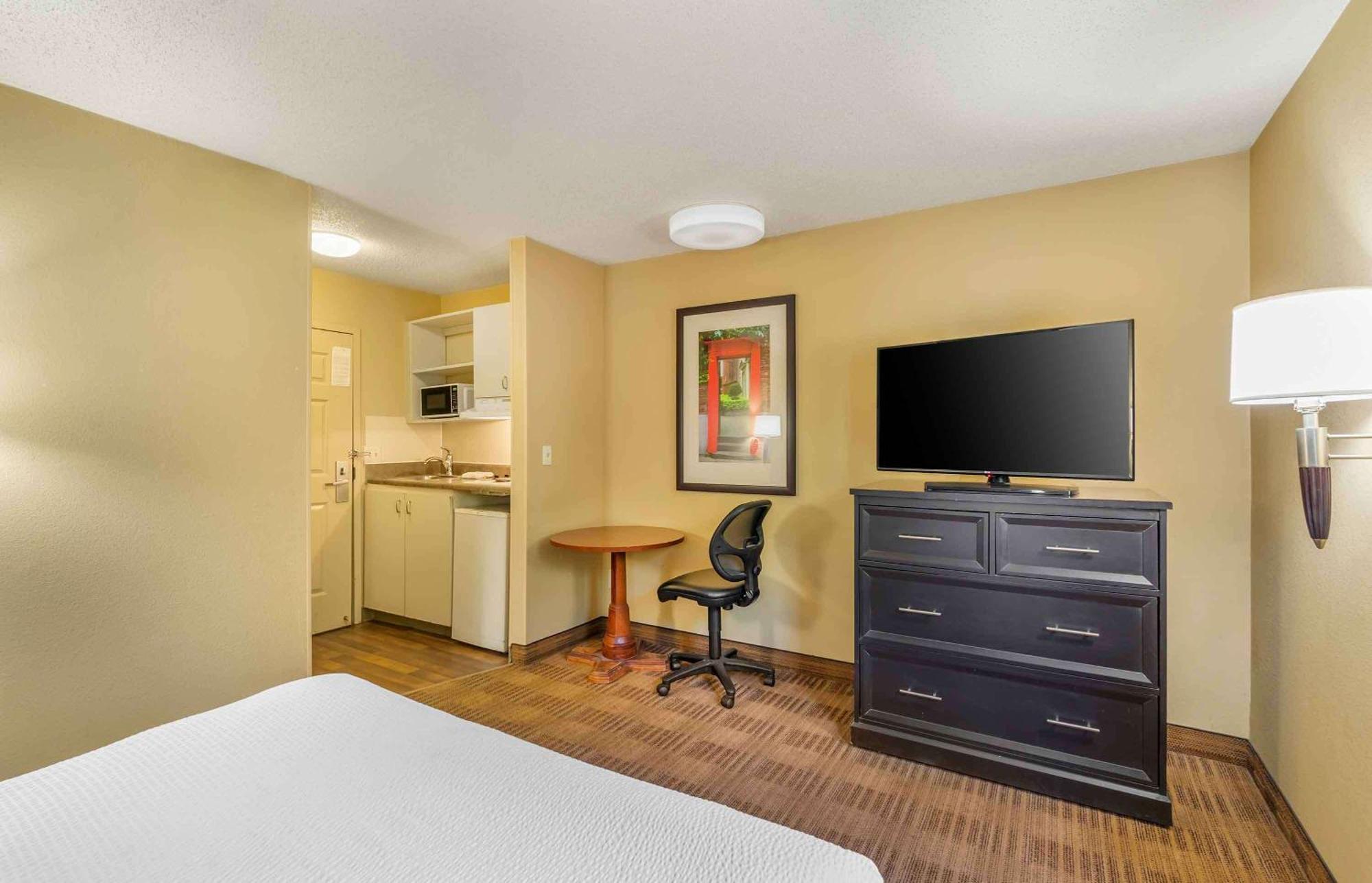 Extended Stay America Select Suites - Chesapeake - Churchland Blvd Exterior foto