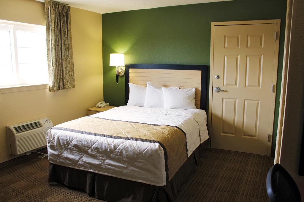 Extended Stay America Select Suites - Chesapeake - Churchland Blvd Exterior foto